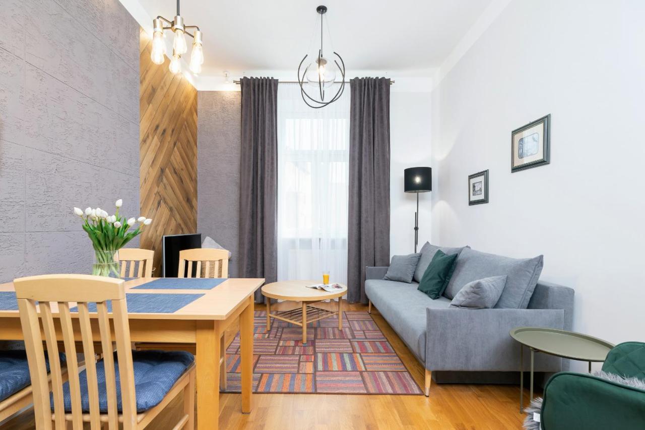 Apartament Sweet Family Chodkiewicza Rondo Grzegorzeckie By Renters *