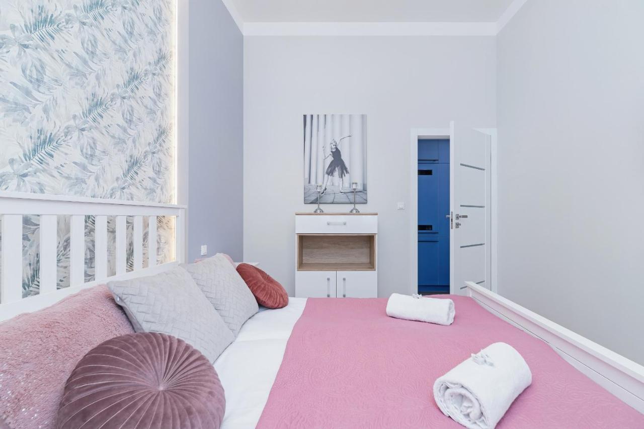 Sweet Family Chodkiewicza Rondo Grzegorzeckie By Renters Apartament Kraków