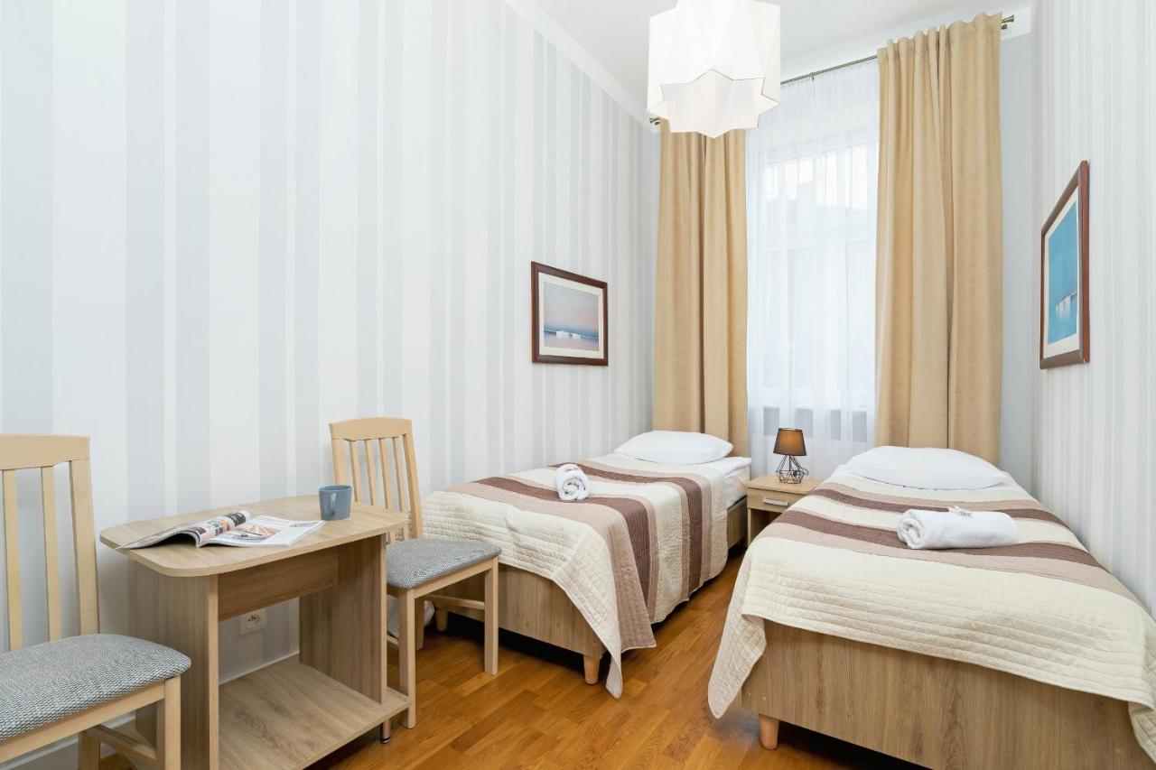 Sweet Family Chodkiewicza Rondo Grzegorzeckie By Renters Apartment *